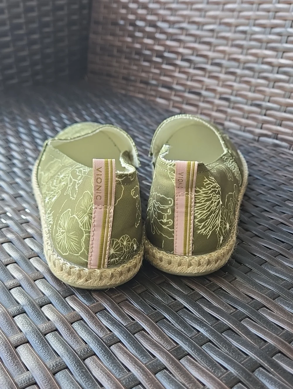 Vionic Beach Women's Laguna Espadrille Shoes Size 8